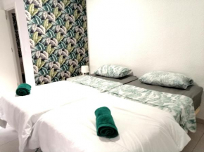 ROOM NEXT TO THE CENTRAL SQUARE